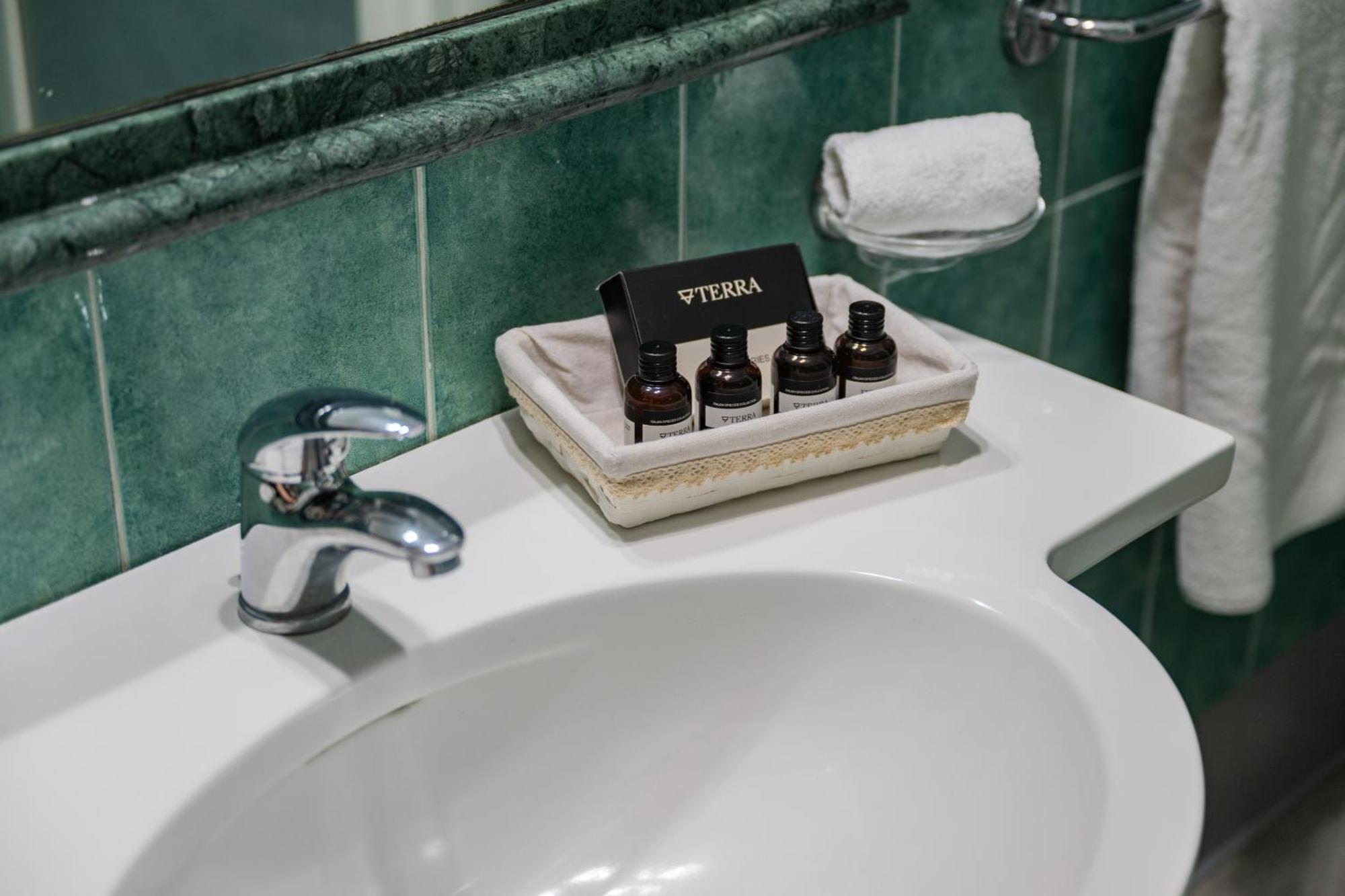 Bed and Breakfast Casa Pertosa Таорміна Номер фото