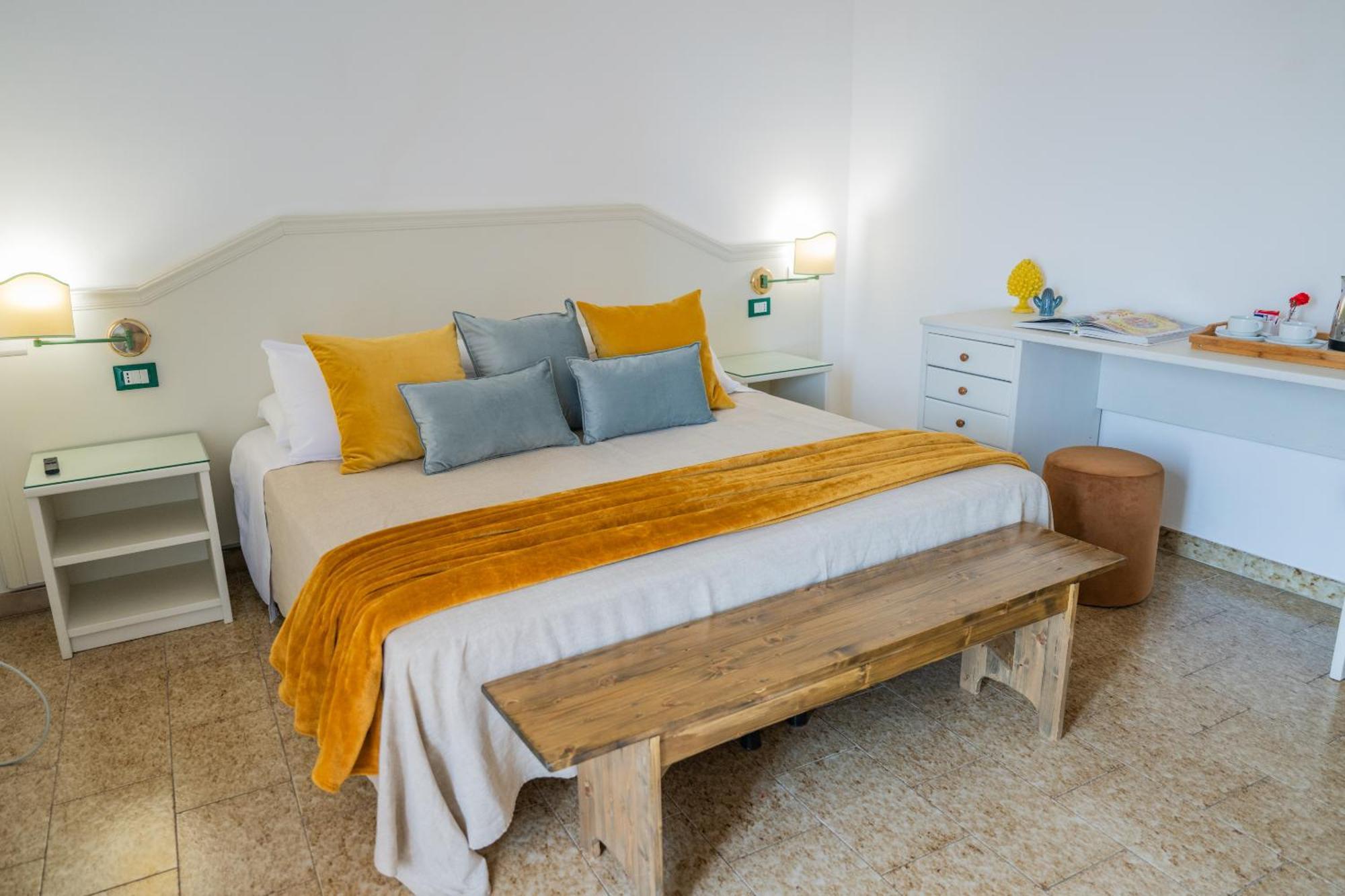 Bed and Breakfast Casa Pertosa Таорміна Номер фото