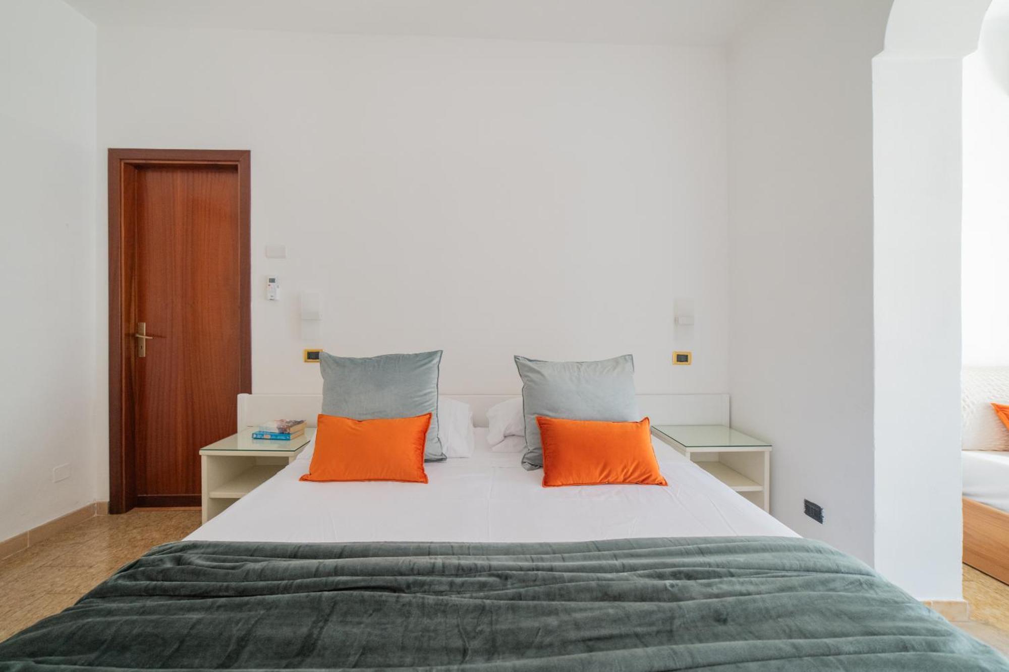 Bed and Breakfast Casa Pertosa Таорміна Екстер'єр фото
